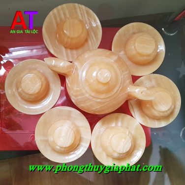 Ấm trà ngọc hoàng long