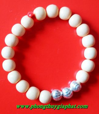 Vòng đeo tay dâu tằm em bé