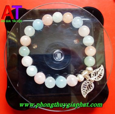 Vòng đeo tay phong thủy đá berly