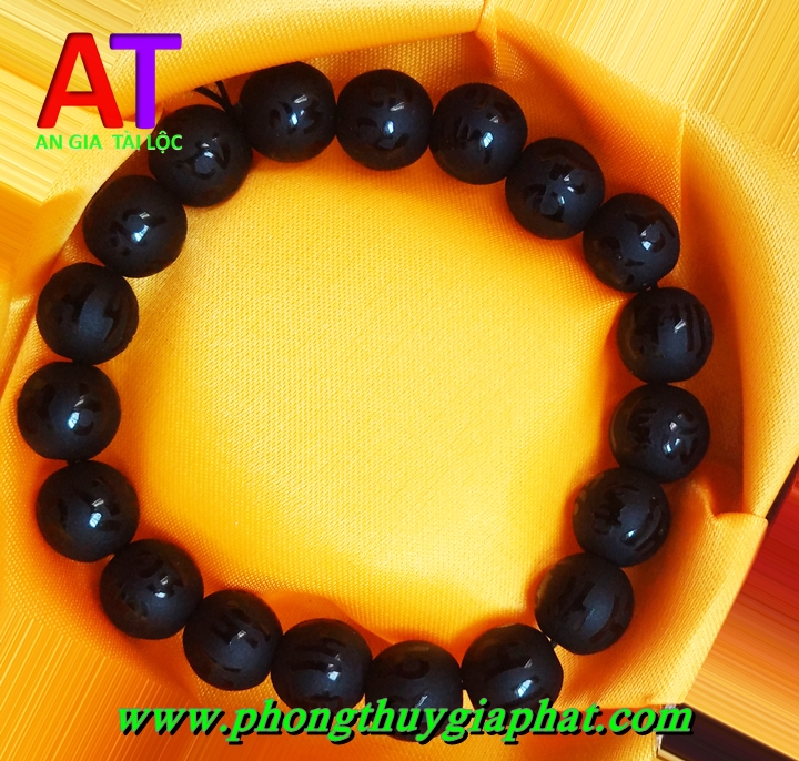 Vòng đeo tay đá núi lửa (Obisidan )