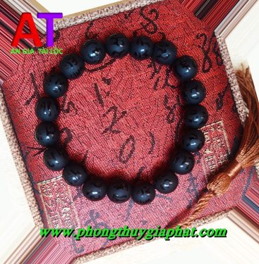 Vòng đeo tay đá núi lửa (Obisidan