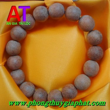 Vòng đeo tay gỗ xá xị
