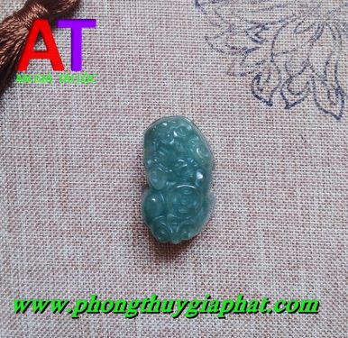 Mặt dây chuyền tỳ hưu cẩm thạch xanh