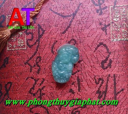 Mặt dây chuyền tỳ hưu cẩm thạch xanh