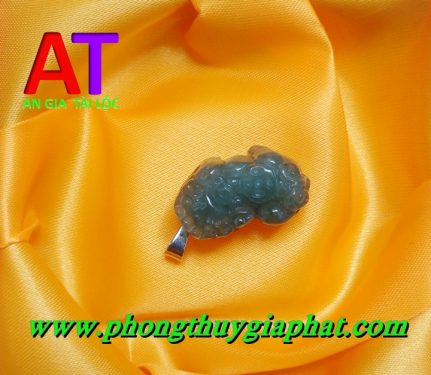 Mặt dây chuyền tỳ hưu cẩm thạch xanh