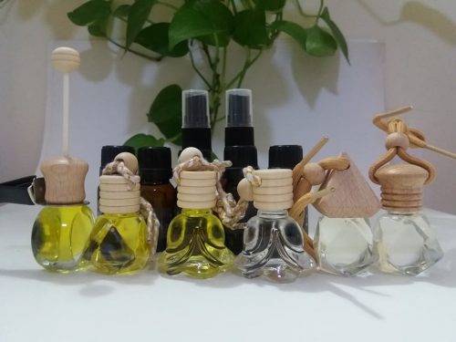 Tinh dầu sả chanh, hoa hồng, trầm hương thiên nhiên