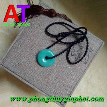 Mặt dây chuyền đồng điếu cẩm thạch xanh