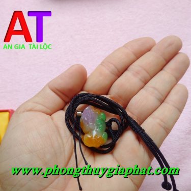 Mặt dây chuyền tỳ hưu đá tứ quý 