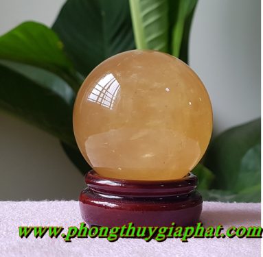 Quả cầu phong thủy thạch anh vàng