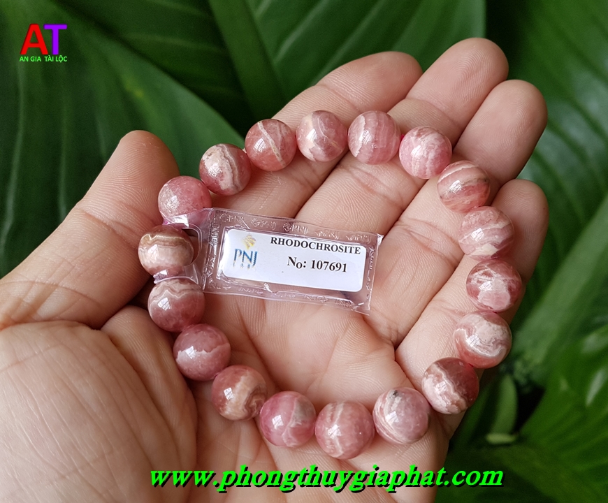 Vòng đeo tay đá đào hoa 