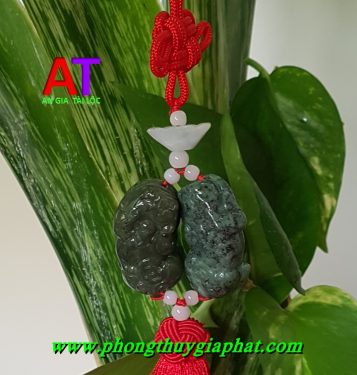 Móc treo ô tô tỳ hưu ngọc cẩm thạch