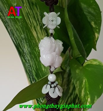 Móc treo ô tô tỳ hưu ngọc cẩm thạch