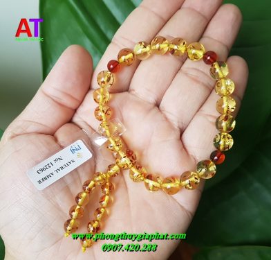 Vòng đeo tay hổ phách
