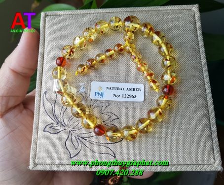 Vòng đeo tay hổ phách