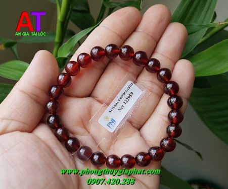 Vòng đeo tay đá garnet