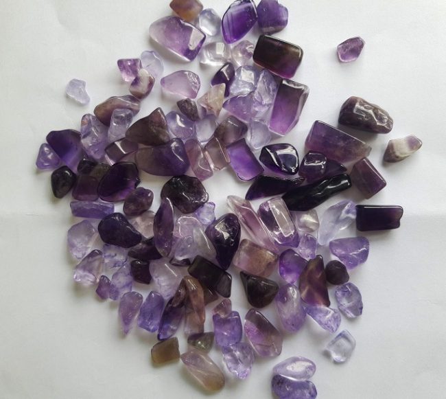 Nét đẹp và công dụng tuyệt vời của thạch anh tím trong Phong thủy