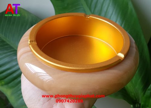 Gạt tàn thuốc ngọc hoàng long