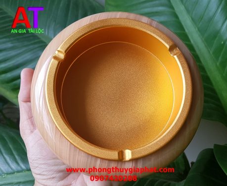 Gạt tàn thuốc ngọc hoàng long