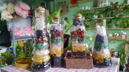 Lọ đá thạch anh phong thủy