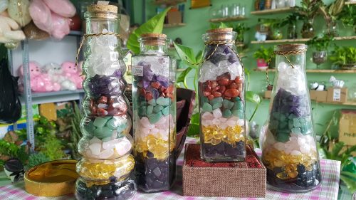 Lọ đá thạch anh phong thủy