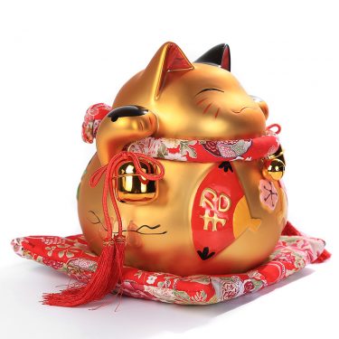 Mèo vàng may mắn Nhật Bản