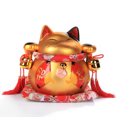 Mèo vàng may mắn Nhật Bản
