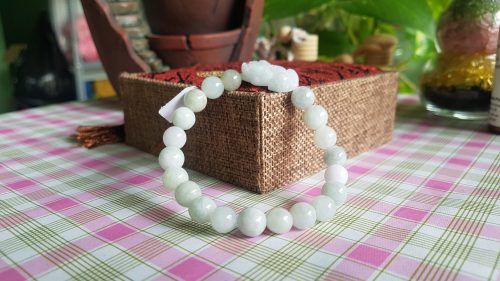Vòng tay cẩm thạch