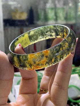 Vòng băng ngọc thủy tảo