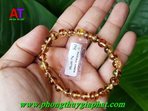 Vòng đeo tay hổ phách