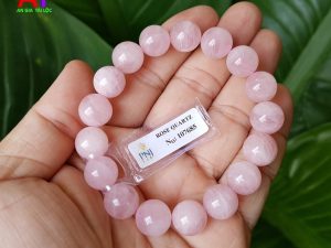 Vòng đeo tay thạch anh hồng