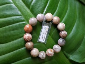 Vòng đeo tay gỗ hóa thạch