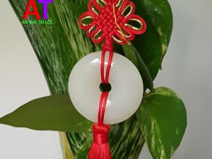 Móc treo ô tô đồng tiền ngọc cẩm thạch