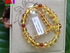 Vòng đeo tay hổ phách