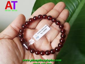 Vòng đeo tay đá garnet