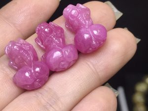 Tỳ hưu ruby