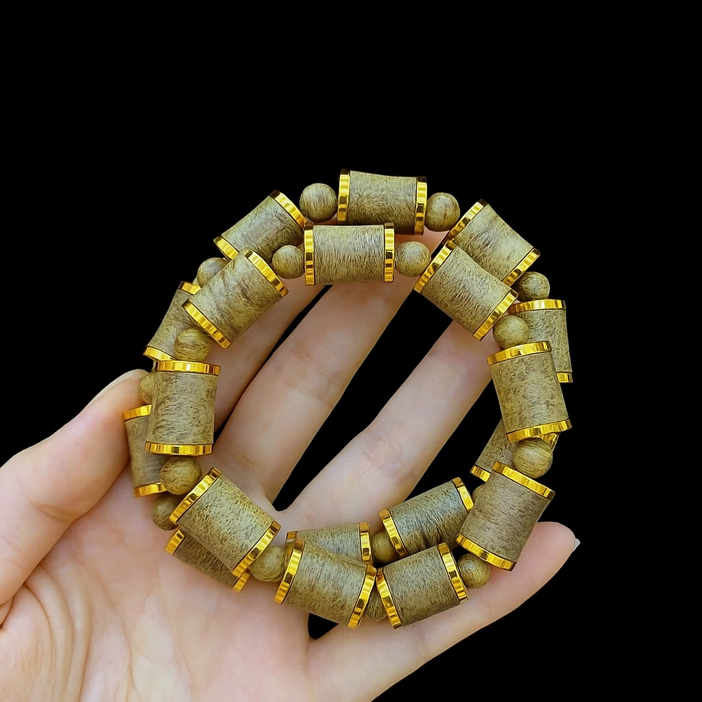 Vòng Trầm Hương Mix Vàng 10k – Đẳng Cấp & Phong Thủy May Mắn